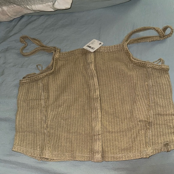 NWT Bella waffle knit tank XL with hidden snap front closure 🕎 - Picture 2 of 4